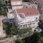 Begovi - One-bedroom Lilly Dubrovnik