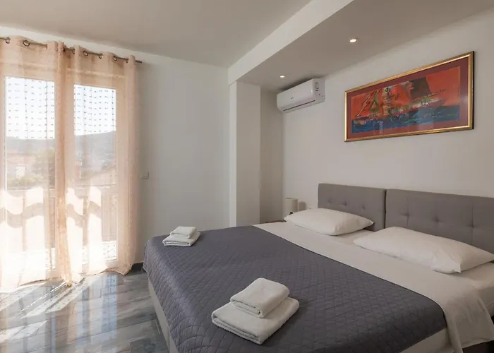 Begovi - One-bedroom Lilly